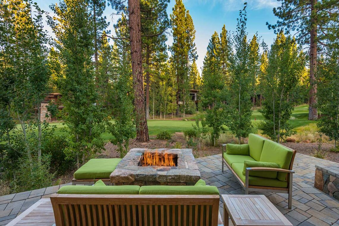 Truckee luxury Home - 8725 Breakers Court, Truckee, Ca