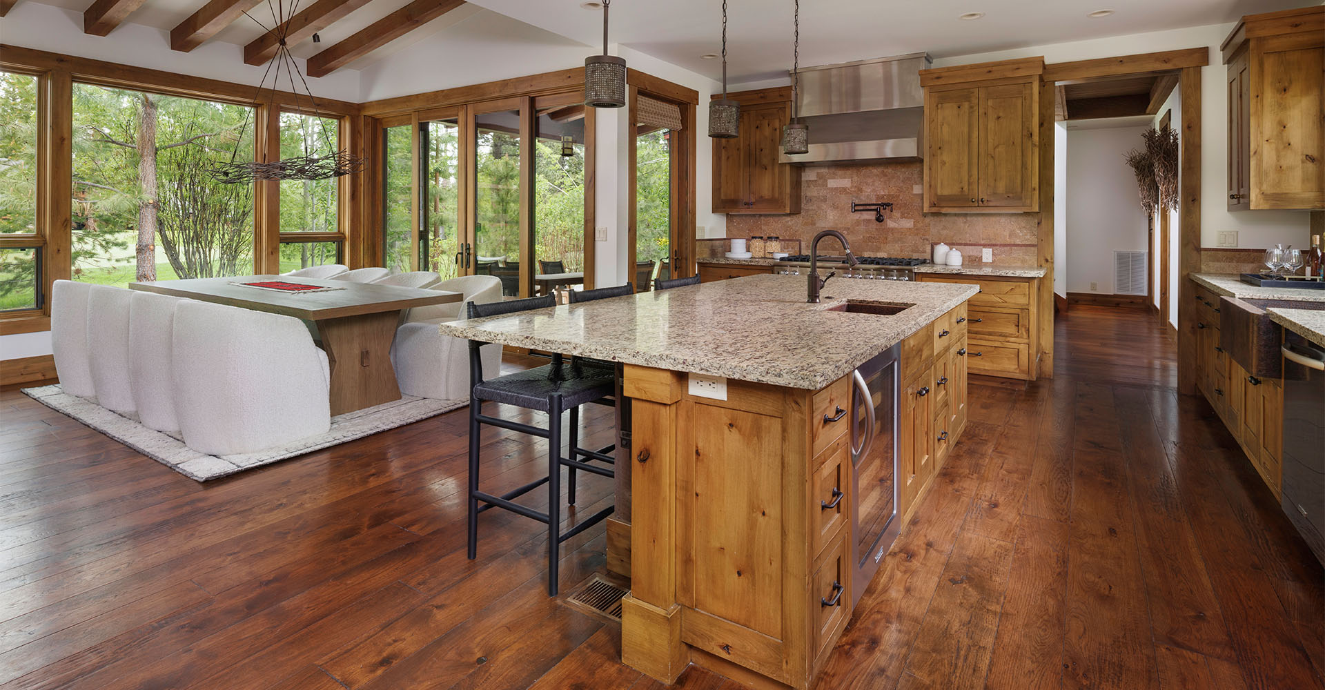 Martis Camp Cabin for sale - 8510 Buena Visa Ct, Truckee, Ca 96161