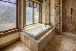 Truckee Luxury Homes for sale - Home Cabin 271 - 10606 Dutton Court. Truckee, Ca 96161