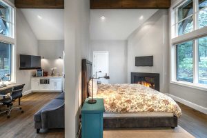 Lake Tahoe luxury home for sale: 9661 Dunsmuir Way, Truckee, Ca