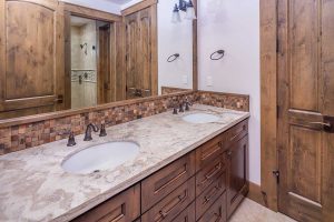 Truckee Luxury Homes for sale - Home Cabin 271 - 10606 Dutton Court. Truckee, Ca 96161