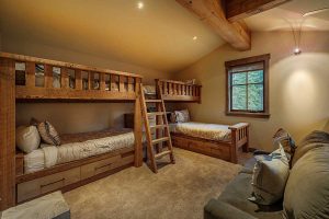 Truckee luxury Home - 8725 Breakers Court, Truckee, Ca