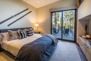 8460 Newhall Drive - Truckee Luxury Homes for sale