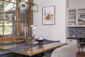 WEB-15-Martis-Camp-Realty-home-423-kitchen-nook