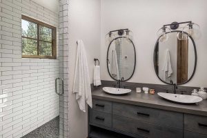 WEB-23-Martis-Camp-Realty-home-423-bunkroom-bath