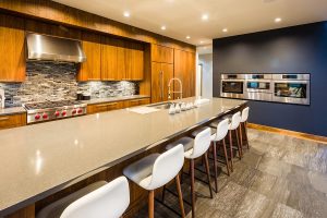 8460 Newhall Drive - Truckee Luxury Homes for sale